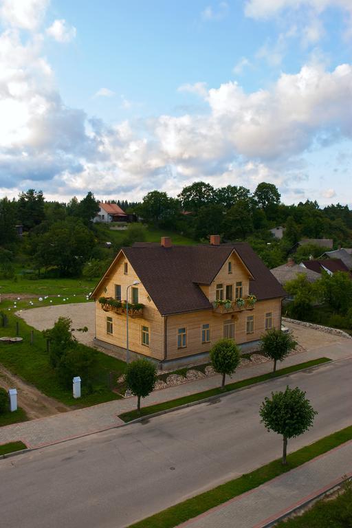 Viesu Maja Janis Hotel Мадона Екстериор снимка